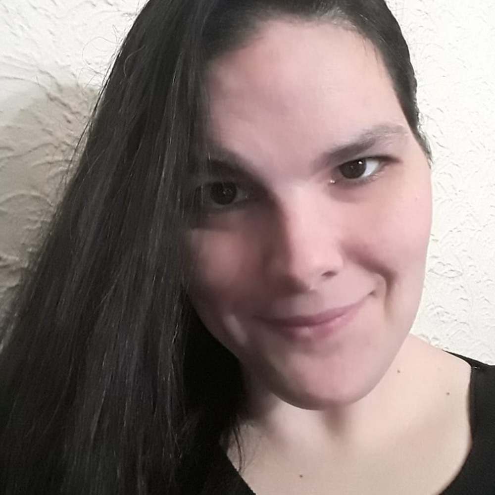 Meet your Posher, Stacy